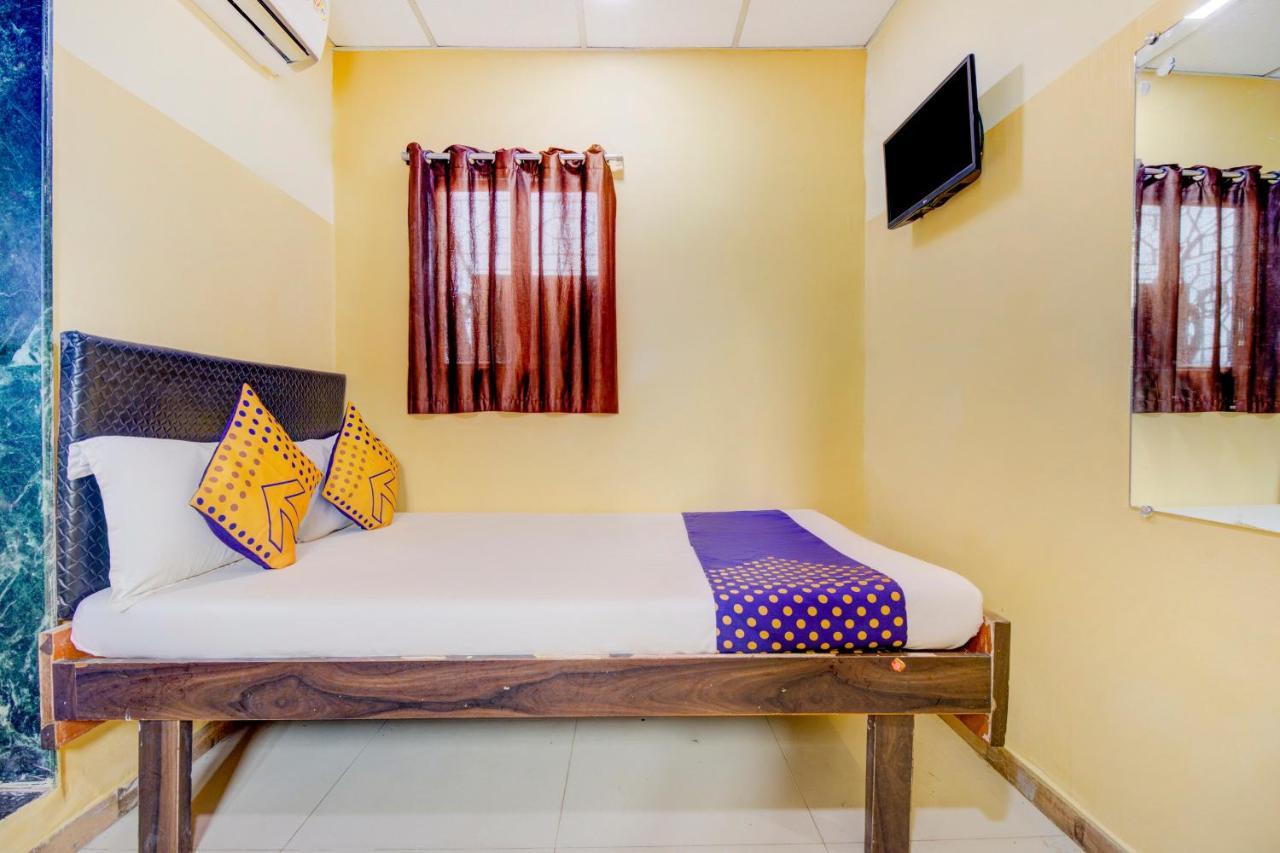 Oyo 70661 Hotel Al Makkah Managed By Hotel Paris Mumbai Exterior photo